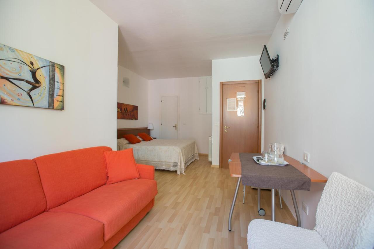 Cateo Hotel Riomaggiore Exterior photo